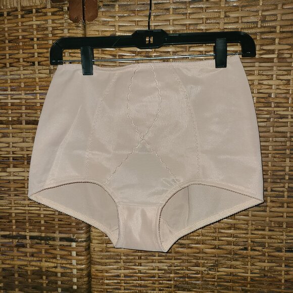 VTG Girdle Brief Sz XL Dark beige Nylon Style 39 Made in Korea - Picture 1 of 4